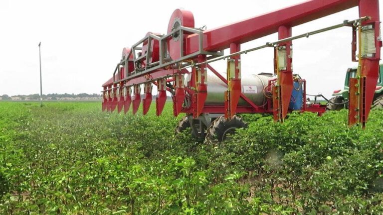 cotton sprayer 1